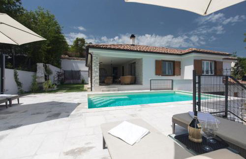 Casa Maya Deluxe Appartment with a pool - Photo 2