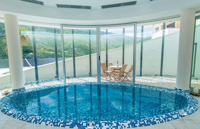 Impeccable 1-bed Apartment in Morinj - Foto 10