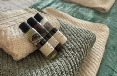 Serene Coastal Retreat with king Bed & Pool in Lavra - Foto 9