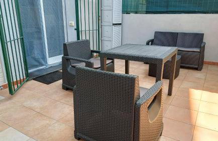 Karina, to the beach with terrace and private parking - Photo 21