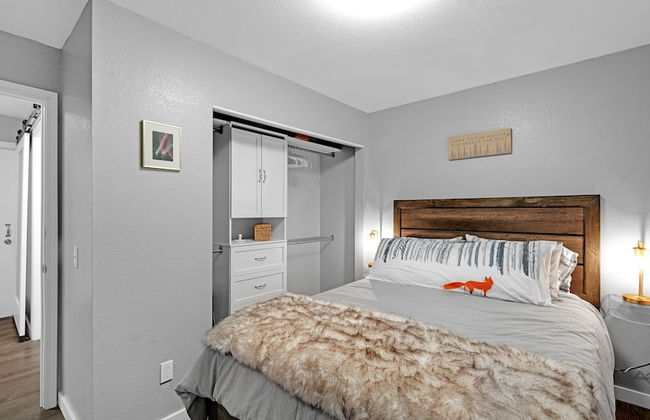 Fairbanks Fox Den 2 Bedroom Townhouse - Photo 2