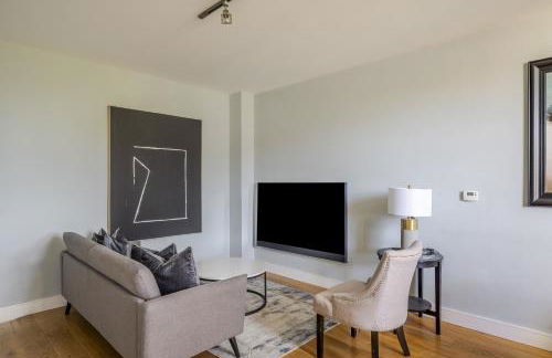 Luxurious Private One Bedroom Apartment with Sky TV, Movies & Netflix - Foto 14