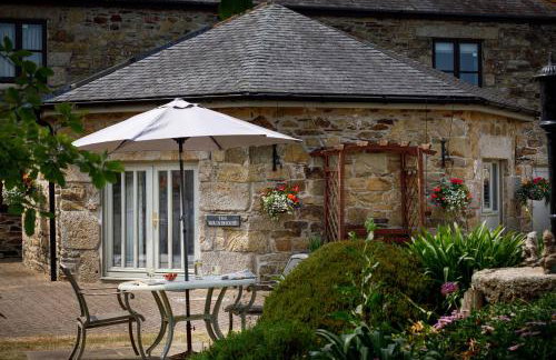 The Roundhouse - Photo 20