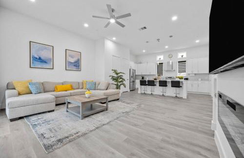 BRs w Ensuite Baths l Pet-Friendly l Central Loc - Foto 18