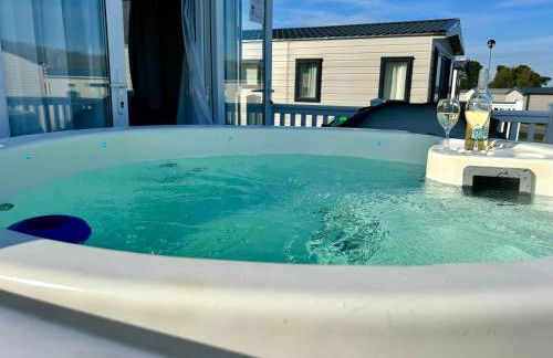 Holiday Home with Private Hot Tub - Foto 26