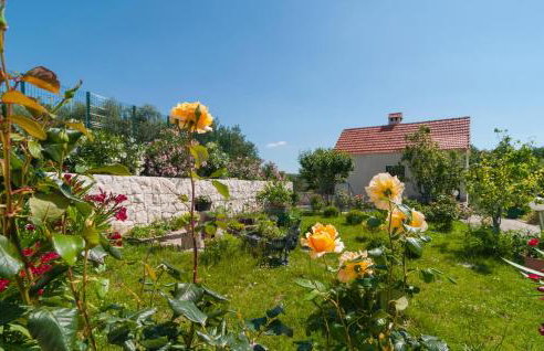 10 Bedroom Beautiful Home In Kucice - Foto 25