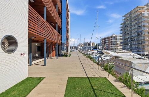 Apartamento en Port Trebol con parking privado y acceso directo a la piscina - Photo 30