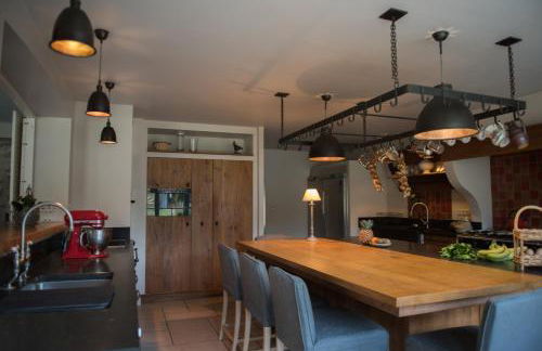 Le Gite de Caroline - Avec Parking Privé - Foto 11