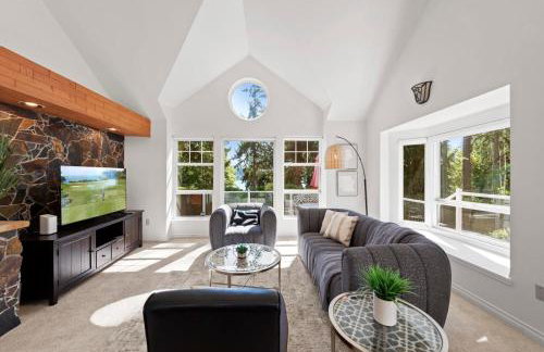 Stunning Sammamish Lake View Home near Weowna Park - Foto 9