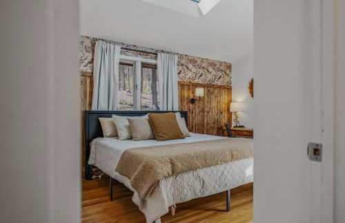 Ma-ple Haven --Wifi, Fireplace, Deck, Fire Pit, Family Friendly, Game Room, Pool Access - Foto 23