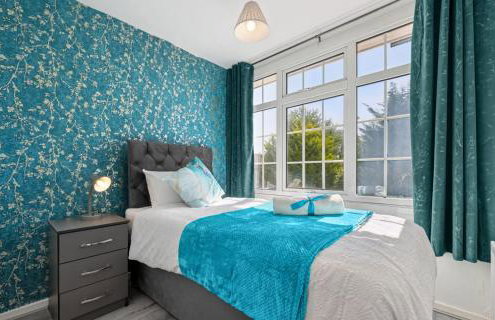 Cozy 3 bedroom house with free parking and near hospital - Foto 2