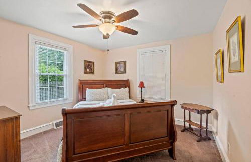 Stay At Our Tasteful, Private, & Elegant Abode - Foto 18