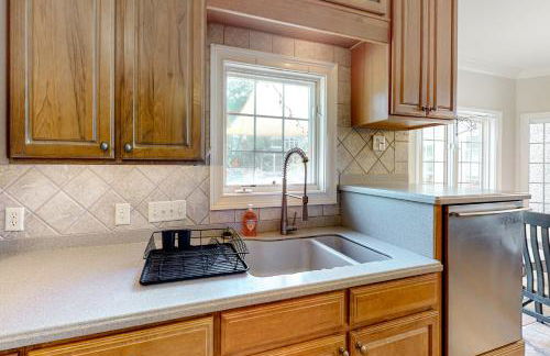 Beautiful home with modern conveniences - close to the beach, dogs welcome - Foto 21