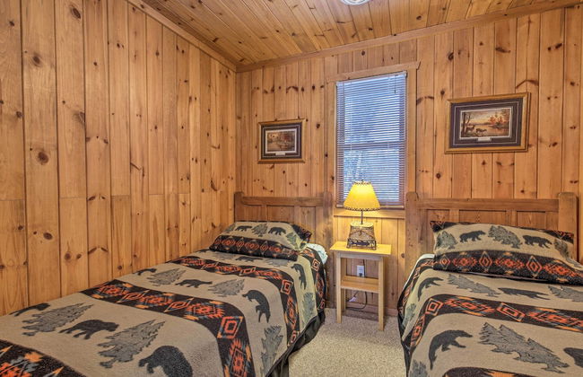 Lakefront Escape with Fishing Pier and Snowmobiling! - Foto 6