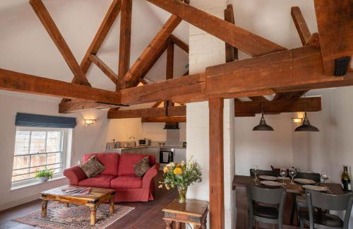 The Old Custom House - Photo 23