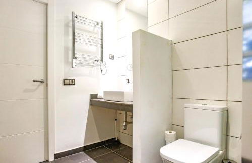 Tranquil large 6 bedroom family Villa sleeps 20 near sitges - Photo 48