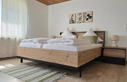 Monteur & Ferienapartment Leidenberger Parkplatz WLAN Kinderspielzimmer - Photo 37