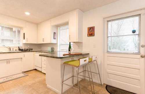 Spacious Retreat 3 Miles to Airport 12 to Seattle - Foto 51