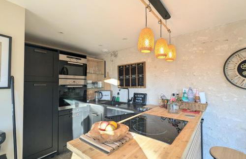 Séjour Historique au Domaine de Migny : Gîte avec Bain Nordique et Piscine - FR-1-591-731 - Foto 7