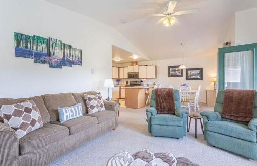 Lavender Haus - Walk to Downtown Leavenworth - The Alpine Village Collection - Foto 11