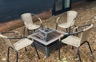 The Old Stables - Self Contained Cottage - Hot Tub and Pool - Foto 26