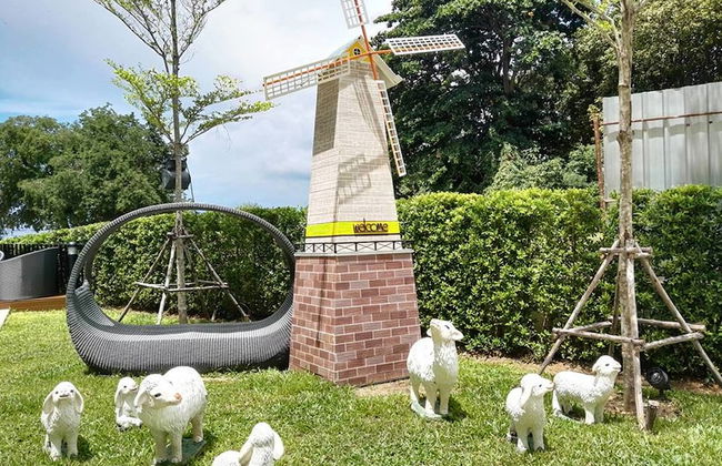 Sonrisa Sriracha - Photo 74