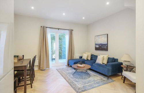 Cosy Tooting Retreat: 2-Bed Gem - Photo 17