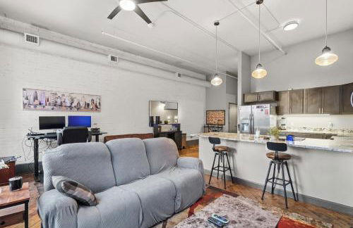 Speakeasy Attached, Walkable to Cavs, Flats, Casino - Foto 29