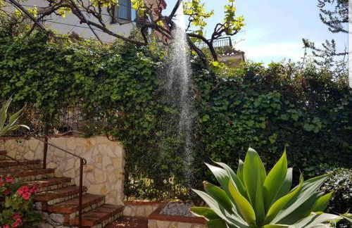 Villa del Golfo Urio with swimming pool shared by the two apartments it is essential to have a car - Foto 79