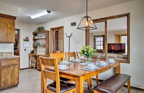 Wisconsin River Valley Farmhouse Fire Pit and View - Foto 11