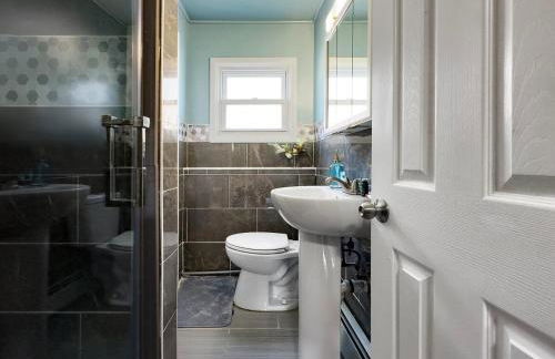 Spacious 7BD Sleeps 12 Near Boardwalk & Parking - Foto 20