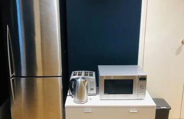 2 double bedroom large modern self contained apartment Free parking - Foto 29