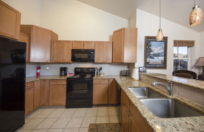 Streamside Lane Condos by CRMR - Foto 20