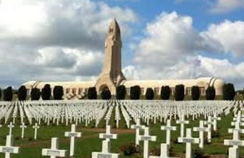 Gîte avec jardin clos, terrasse et Wi-Fi, proche de Verdun - FR-1-585-42 - Foto 8