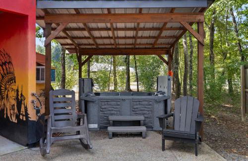 TeePee at Paradise Point with a hot tub fire pit & grill - Foto 30