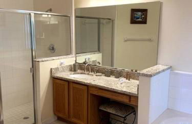 Minutes to Disney! Spacious Home w/ Private Pool, Themed Rooms! - Foto 26