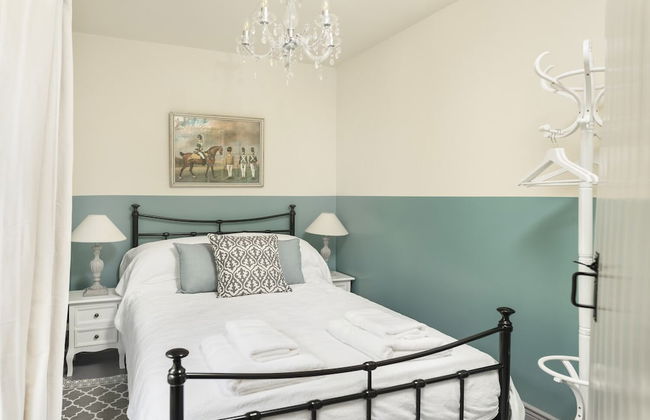 Healey Hall - Photo 8