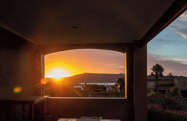 Serene Langebaan Getaway With Garden Views - Photo 44