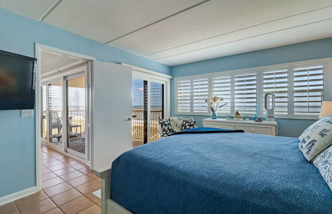 Beach Condo Miles-long Views Sand and Sea, Access to Private Fishing Pier by RedAwning - Foto 4