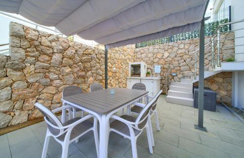 VILLA SOLIS LACUS modernes Apartment - privater beheizbarer Pool- Klimaanlage - private Parkplätze - Foto 40