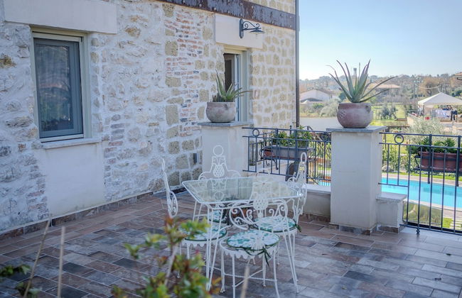 Casale nel Verde con Piscina e Vista - Foto 19