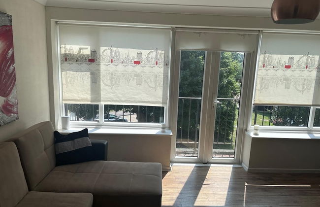 Spacious 2-bed Apartment in Hornchurch - Foto 15