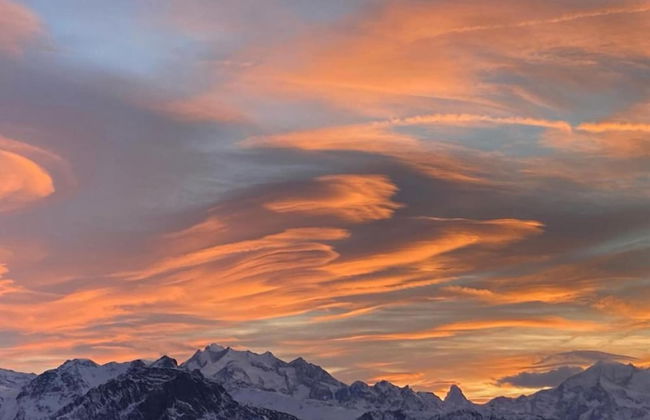 Charming Chalet Near Trails - Foto 26