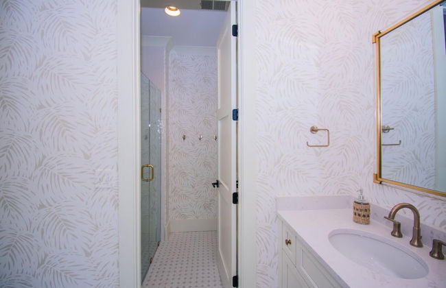 Stunning 4BR Vacation Rental With Private Pool, Spa, & Resort Club Cards - Photo 22