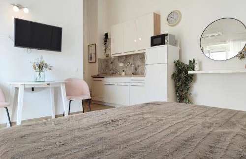 King's Apartment - Photo 10