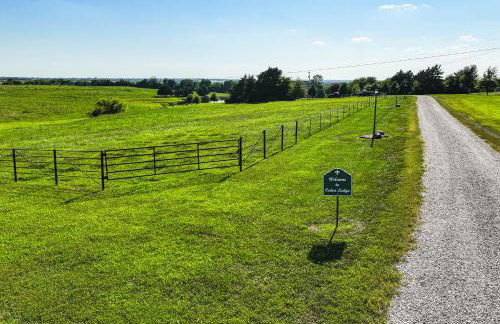 Pond Access and Fishing Cedar Lodge in Versailles - Foto 41