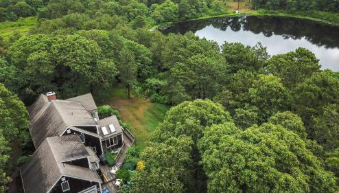 Spacious Home with Direct Pond Access! - Foto 1