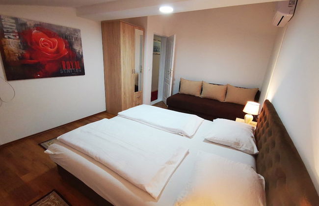 Private Riverside Villa Silvia - Foto 8