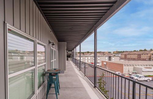 Bringham's Mill Apartments Perfect for Groups Full Kitchen Gym and Free Parking - Photo 37