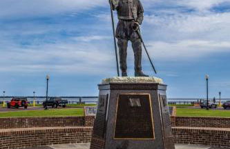 NEW Calle De Santiago in the Heart of Pensacola! - Foto 37